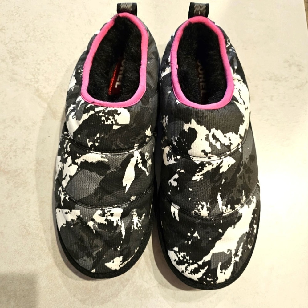 Sorely Slippers Black White and Gray